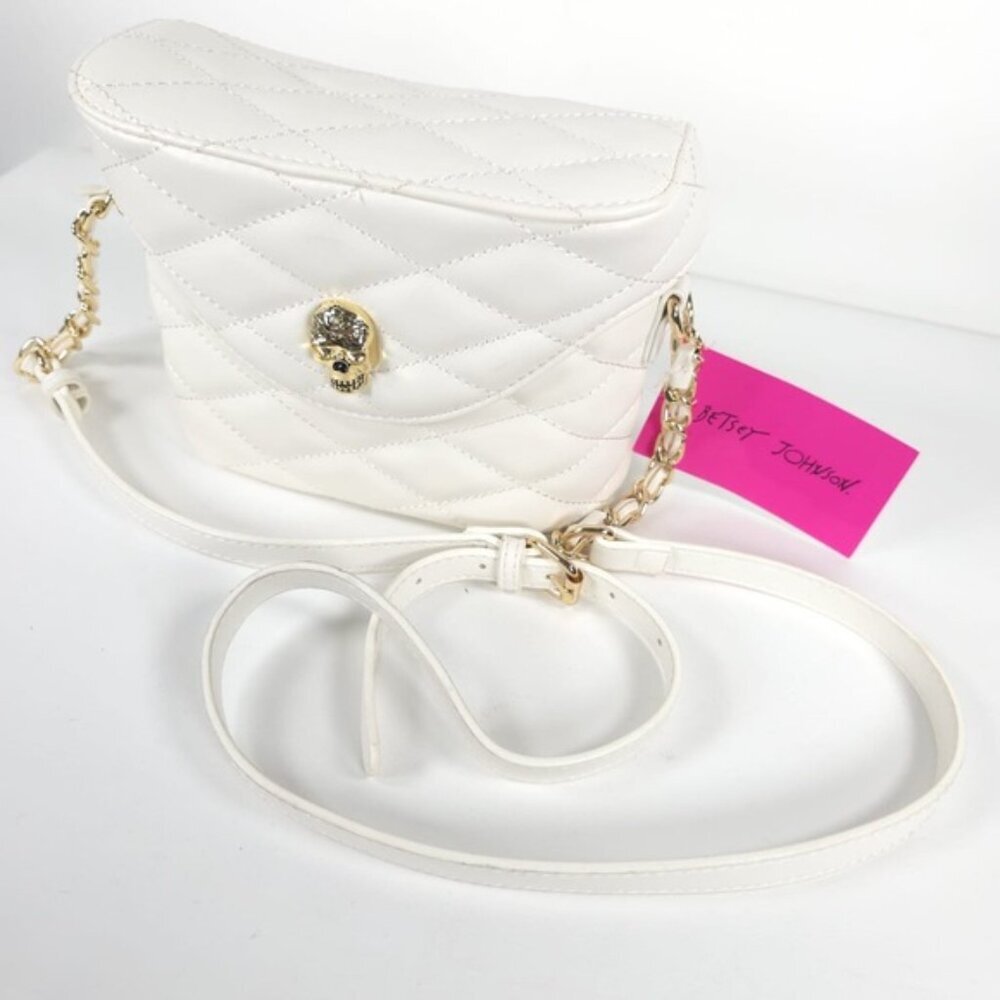 NWT BETSEY JOHNSON XOVIOLA WHITE Skull Faux Leather Quilted Geometric Crossbody - Picture 6 of 16
